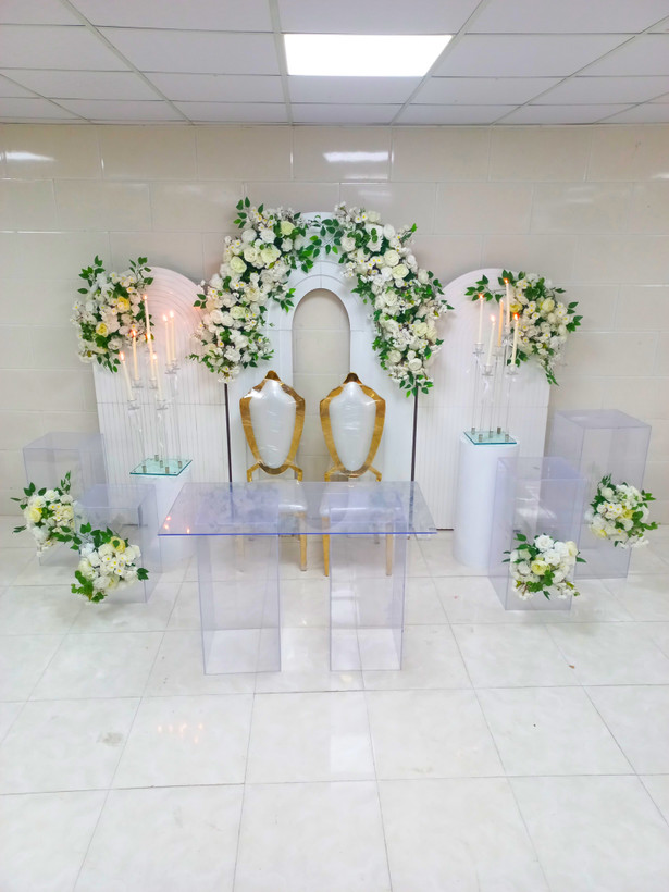 صندلی تاج دار عروسی