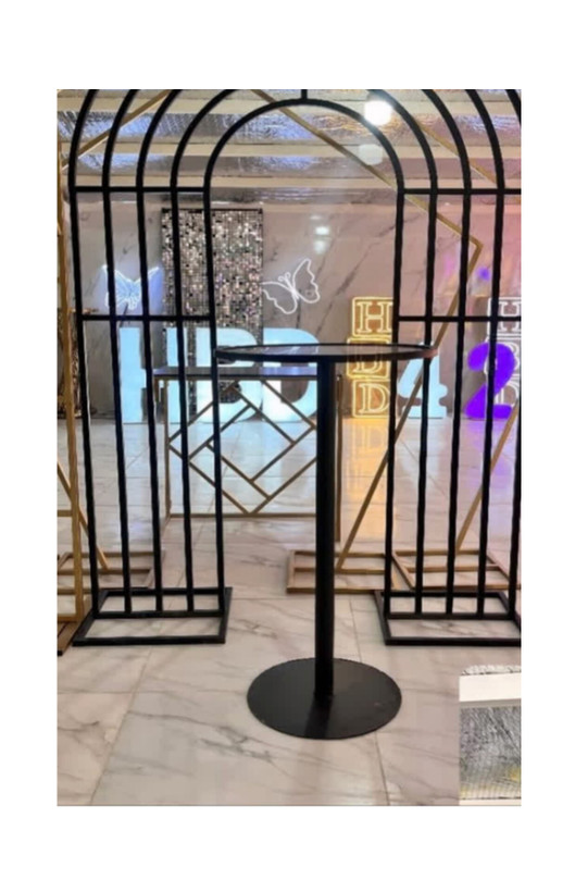 میز سوارز ستونی ساده