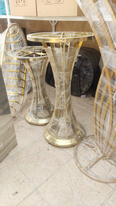 میز طرح کمانی