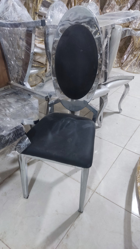 صندلی دور بیضی
